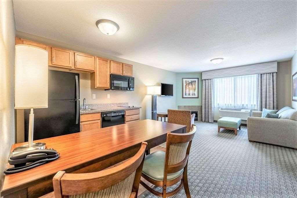 Amerivu Inn And Suites - Chisago City Quarto foto